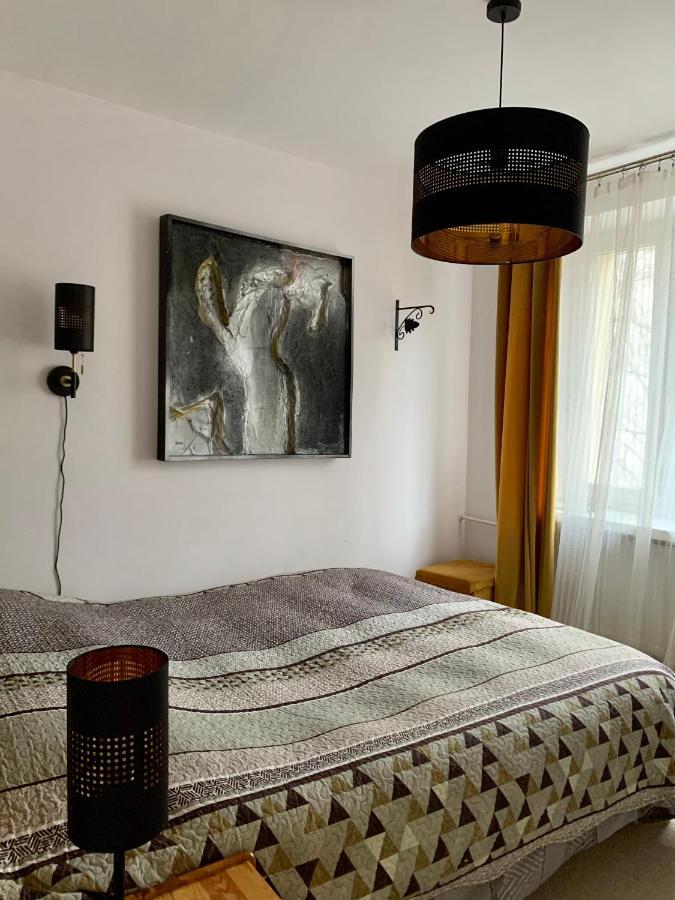 Perfect Location Two Bedrooms With Balkony Butas Warsaw